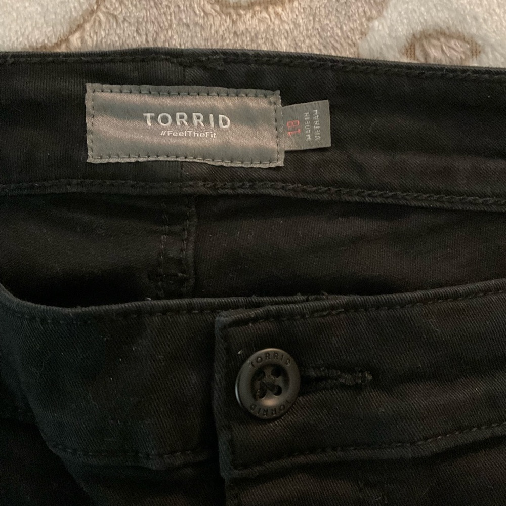 Torrid Black Wide Leg Boyfriend Jean size 18
